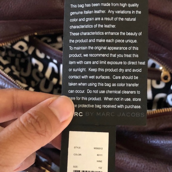 Marc by Marc Jacobs Classic Q Groovee - Picture 7 of 7